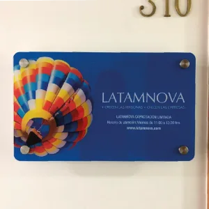 placa oficina acrilico